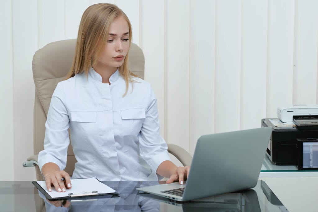Tıbbi Sekreterlik Sertifikası Nasıl Alınır?