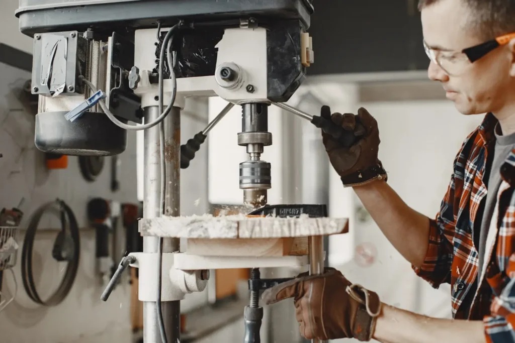 CNC Torna Operatörü Nedir